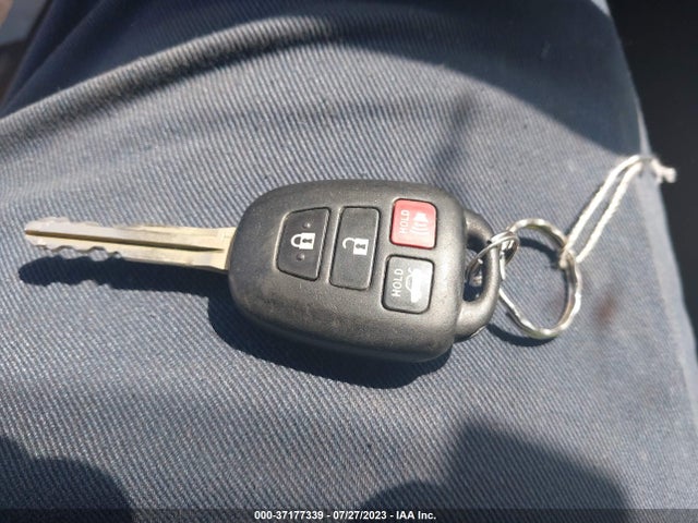 Toyota CAMRY SE 2016 4T1BF1FK6GU140011 Image 3