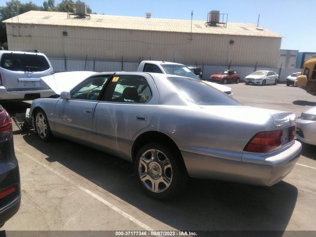 1998 LEXUS LS 400 LUXURY SDN VIN: JT8BH28F0W0123102