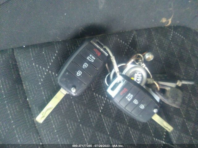 3KPA24AD6ME367604 KIA RIO S