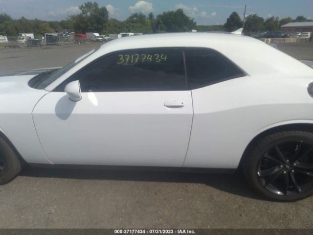 2C3CDZAG9JH178427 Dodge Challenger Sxt Plus