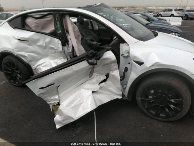 7SAYGDEE2NA019832 Tesla Model Y Long Range