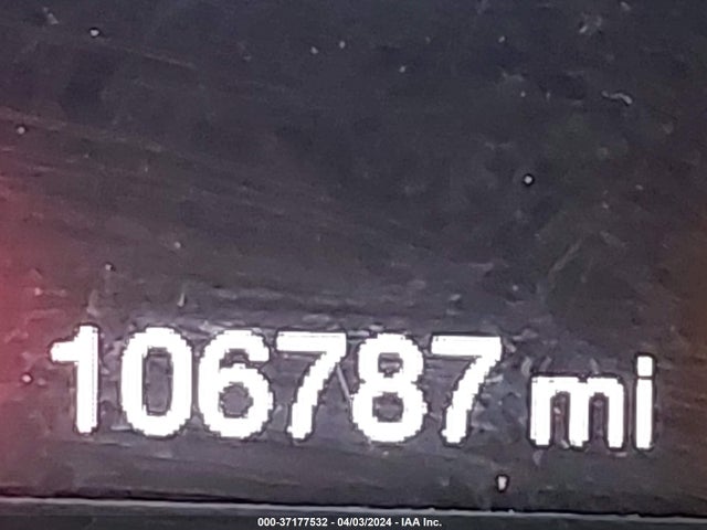 3C4NJCBB8JT212801 Jeep Compass Latitude