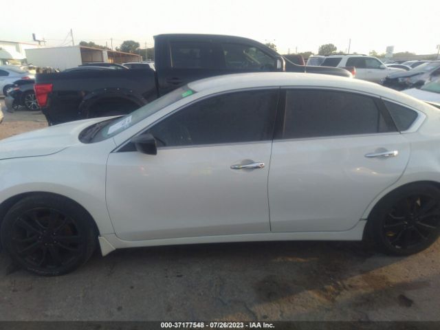 1N4AL3AP4HN337512 Nissan Altima 2.5 Sr