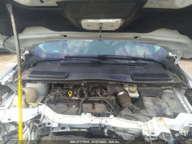 1FMCU0J91HUD28364 Ford Escape Titanium