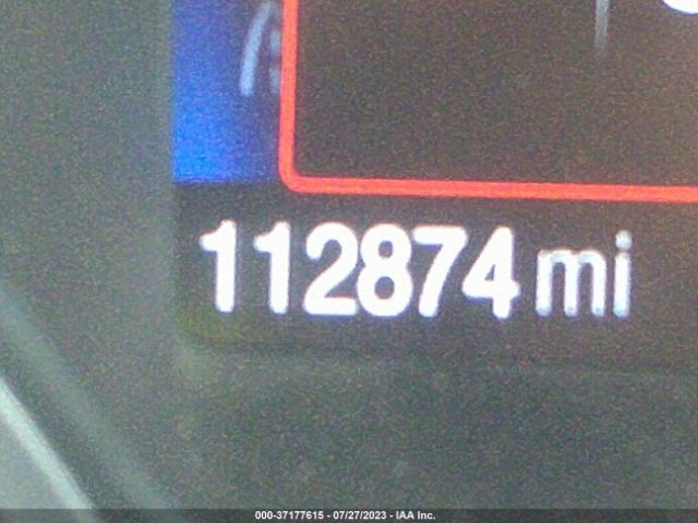 1FMCU0J91HUD28364 Ford Escape Titanium