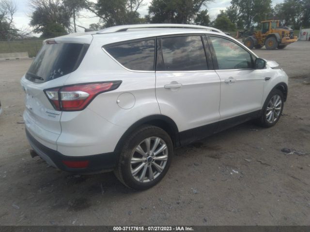 1FMCU0J91HUD28364 Ford Escape Titanium