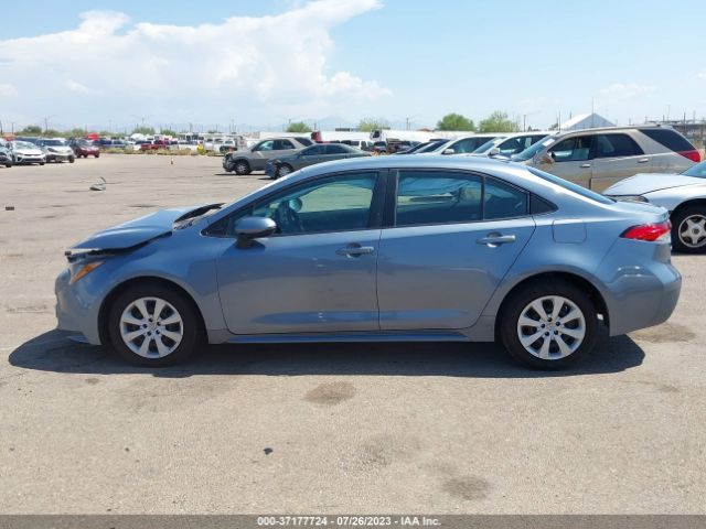 5YFEPMAE9NP285832 Toyota COROLLA LE