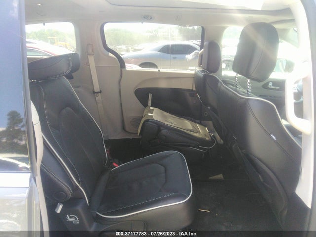 Chrysler Pacifica Limited 2023 2C4RC1GG7PR571251 Image 8