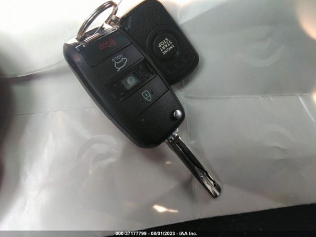 KNDPM3AC3L7811042 KIA Sportage Lx