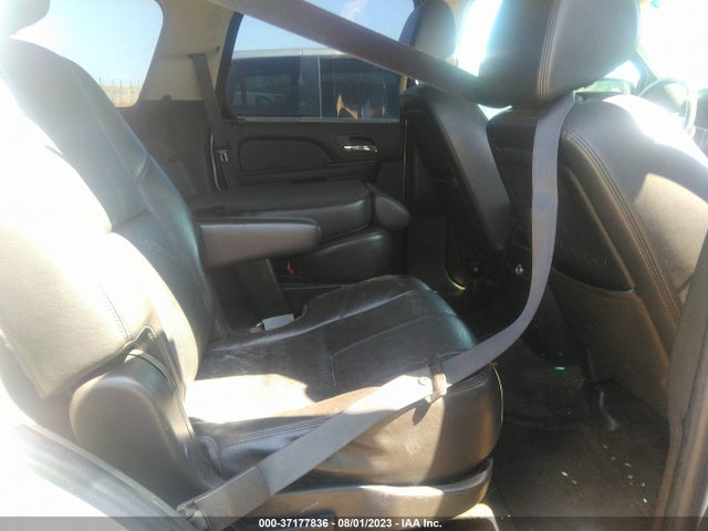 2008 GMC YUKON SLT W/4SB VIN: 1GKFC130X8J216709