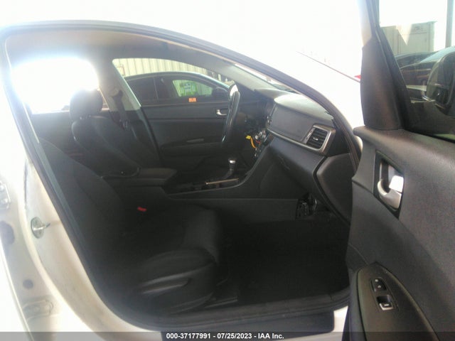 KIA Optima Lx 2016 KNAGT4L35G5094034 Image 5