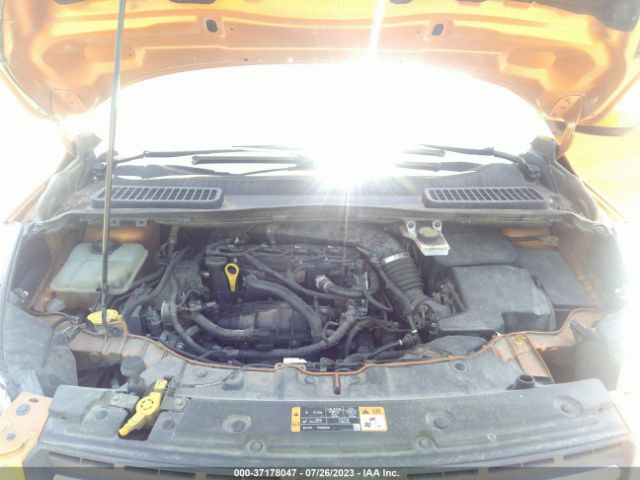 1FMCU9GX8GUB39817 Ford ESCAPE SE