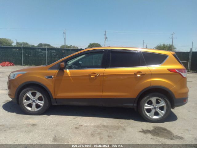 1FMCU9GX8GUB39817 Ford ESCAPE SE