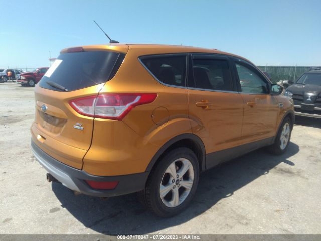 1FMCU9GX8GUB39817 Ford ESCAPE SE