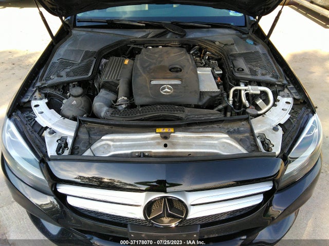 2017 MERCEDES-BENZ C-CLASS C 300 VIN: 55SWF4JB1HU233560