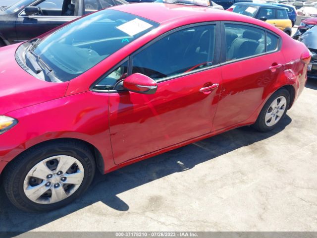 KNAFX4A68G5497888 KIA FORTE LX