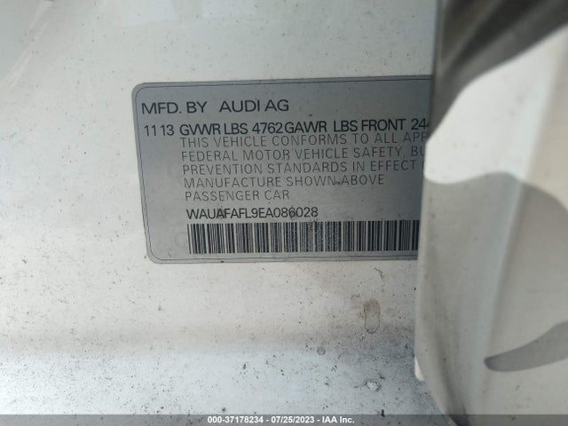 WAUAFAFL9EA086028 Audi A4 PREMIUM