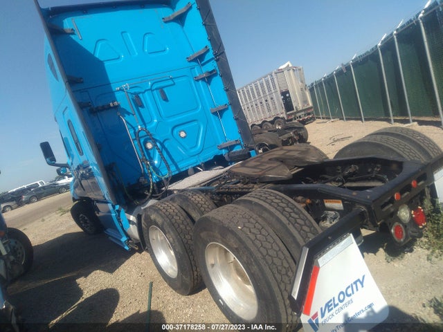 37178258 :رقم المزاد ، 3AKJHHDR4LSKU3251 vin ، 2020 Freightliner New Cascadia 126 مزاد بيع