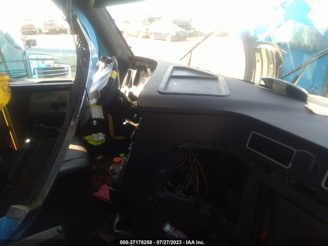 37178258 :رقم المزاد ، 3AKJHHDR4LSKU3251 vin ، 2020 Freightliner New Cascadia 126 مزاد بيع