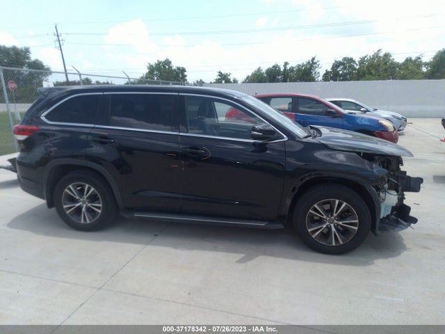 Toyota Highlander Le 2017 5TDZARFH0HS024667 Image 14