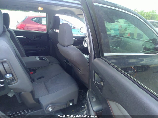 Toyota Highlander Le 2017 5TDZARFH0HS024667 Image 8