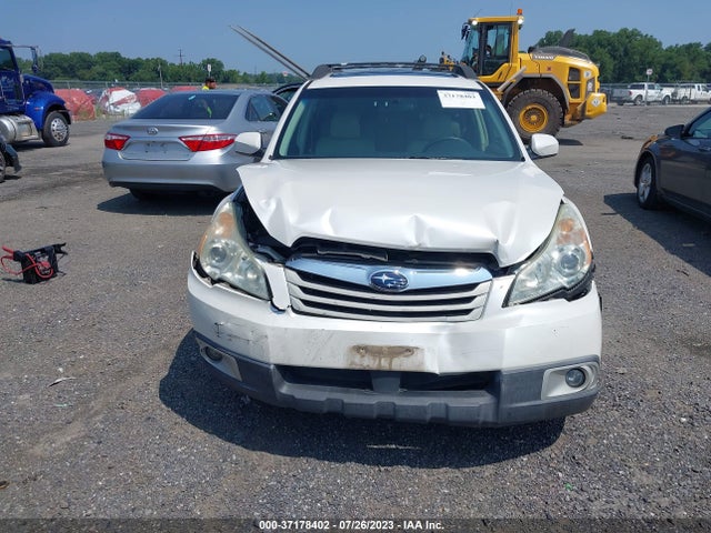 2010 SUBARU OUTBACK PREM ALL-WEATHR/PWR MOON VIN: 4S4BRCGC0A3334685
