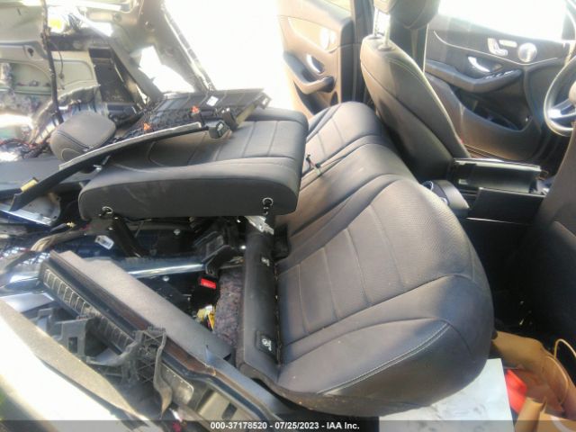 WDC0G4KB8JV015359 Mercedes-Benz Glc Glc 300