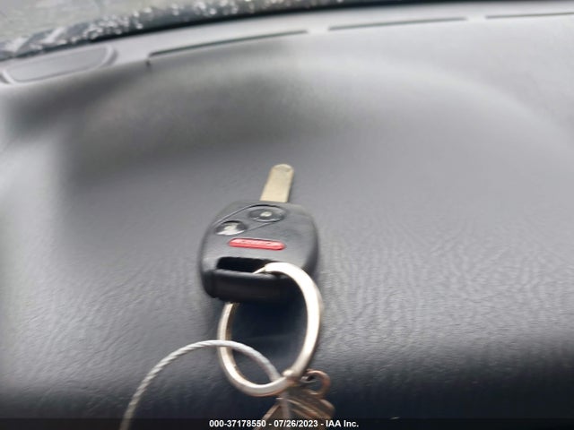 2008 HONDA PILOT SE VIN: 5FNYF28318B002705