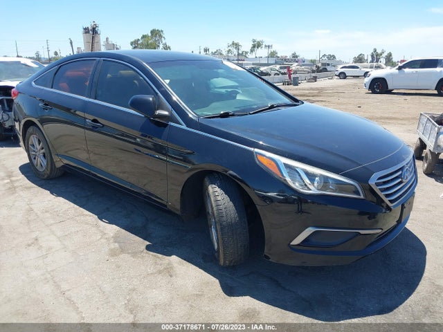 Hyundai SONATA SE 2017 5NPE24AF0HH575109 zdjęcie główne