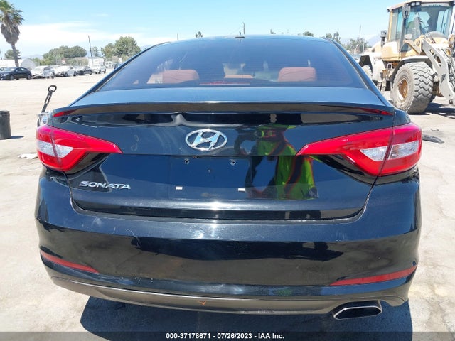 Hyundai SONATA SE 2017 5NPE24AF0HH575109 Image 8