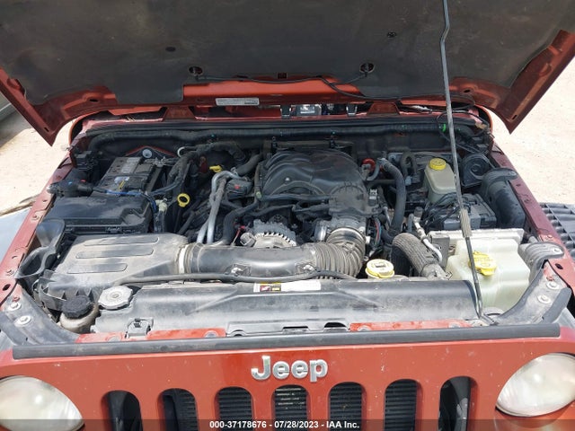 1C4BJWFG2EL301193 Jeep Wrangler Unlimited Rubicon