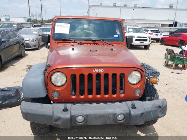 1C4BJWFG2EL301193 Jeep Wrangler Unlimited Rubicon