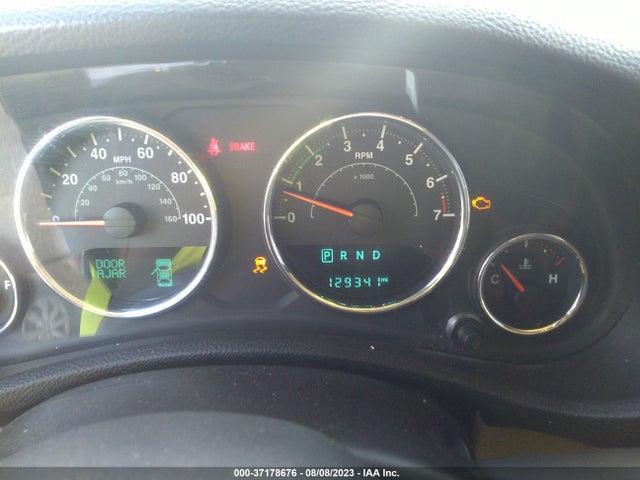 1C4BJWFG2EL301193 Jeep Wrangler Unlimited Rubicon