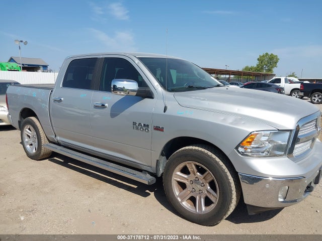 1C6RR7LT7JS137963 RAM 1500 Lone Star Silver