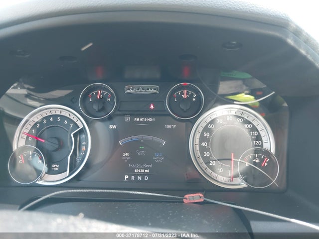 1C6RR7LT7JS137963 RAM 1500 Lone Star Silver