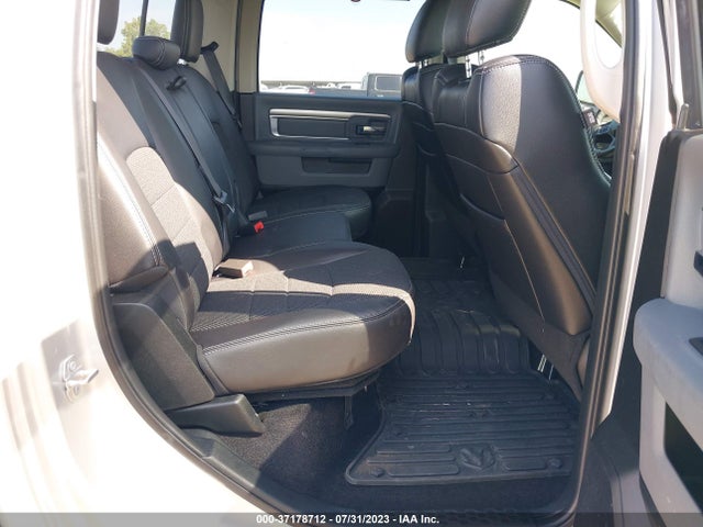 1C6RR7LT7JS137963 RAM 1500 Lone Star Silver