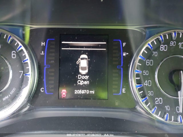 1C3CCCAB5FN672772 Chrysler 200 Limited
