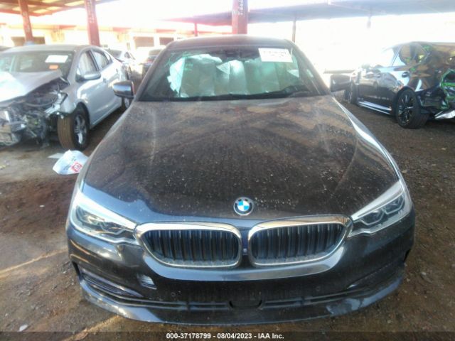 WBAJE5C39HG916040 BMW 5 Series 540i