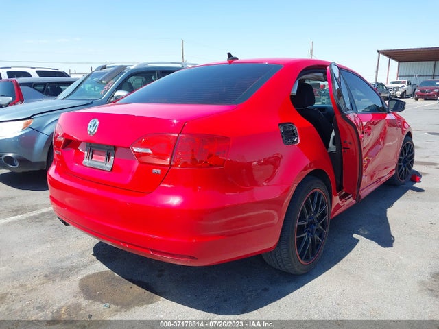 3VWD17AJ1EM316555 Volkswagen Jetta Sedan Se