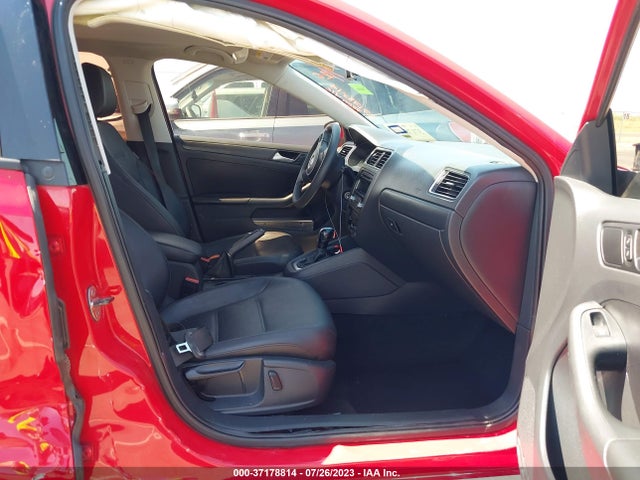 3VWD17AJ1EM316555 Volkswagen Jetta Sedan Se