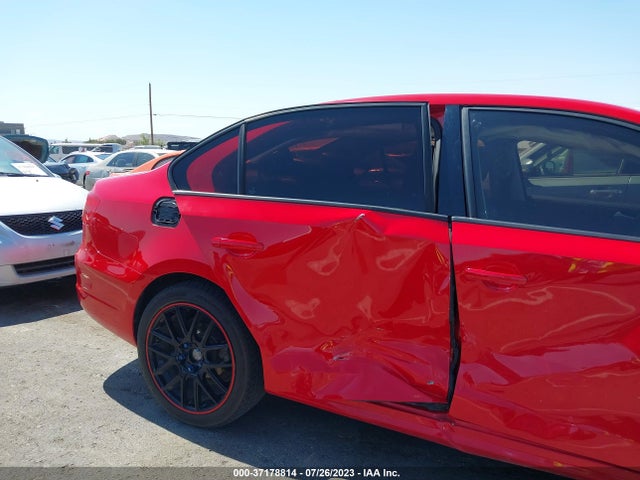 3VWD17AJ1EM316555 Volkswagen Jetta Sedan Se