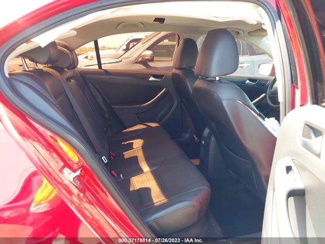 3VWD17AJ1EM316555 Volkswagen Jetta Sedan Se