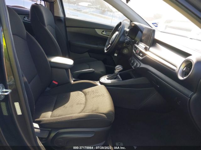 3KPF24AD4ME337880 KIA Forte Lxs