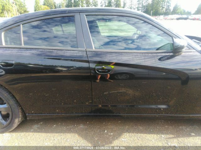 2C3CDXHG5EH102672 Dodge Charger Sxt