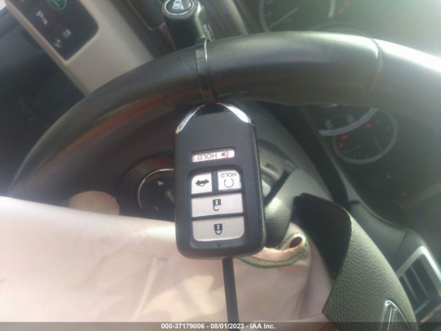 1HGCR3F98HA030137 Honda Accord Sedan Touring