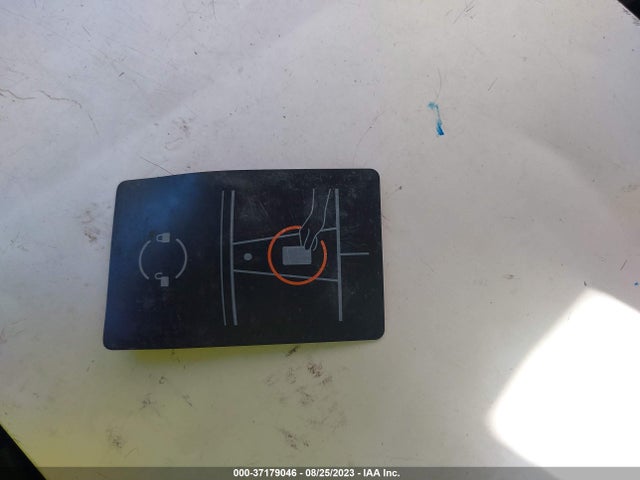 Tesla Model Y Long Range 2021 5YJYGAEE3MF295532 Image 10
