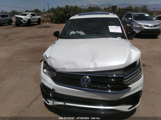 3VVCB7AX9NM161044 Volkswagen Tiguan Se R-line Black