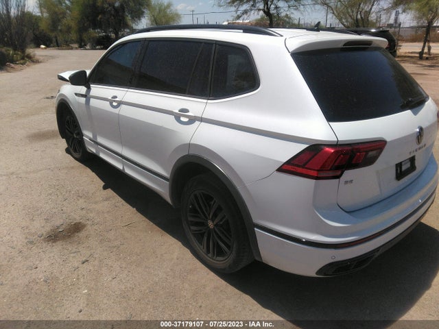 3VVCB7AX9NM161044 Volkswagen Tiguan Se R-line Black