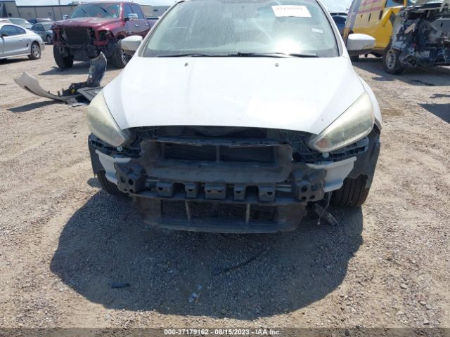 1FADP3K29FL282259 Ford FOCUS SE