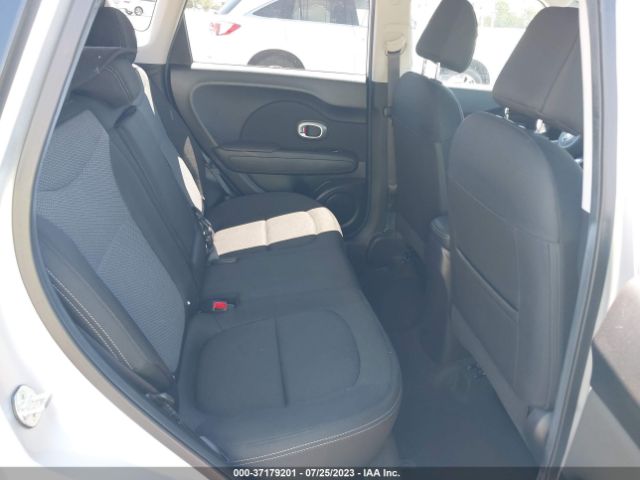 KNDJP3A55J7568619 KIA SOUL +